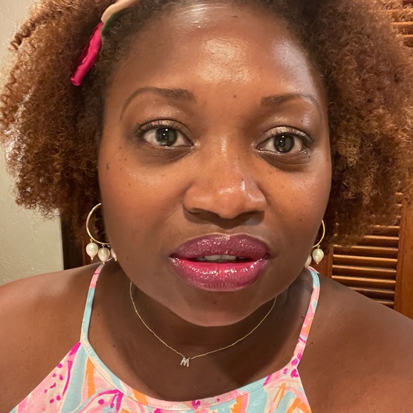 Meet your Posher, Helen - Picture 2 of 6